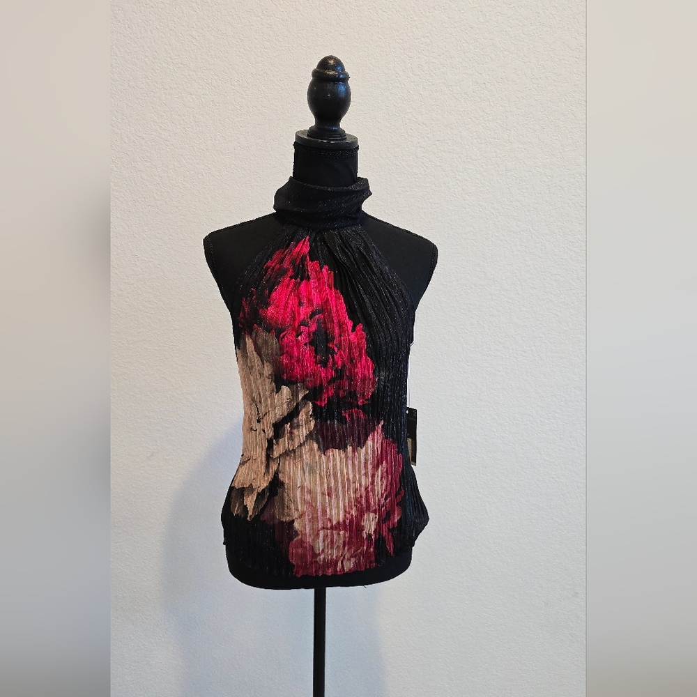 Worthington Petite Floral Top with Red Floral Design (PS)